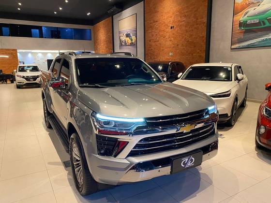 CHEVROLET S10 2.8 16V TURBO DIESEL HIGH COUNTRY CD 4X4 AUTOMÁTICO